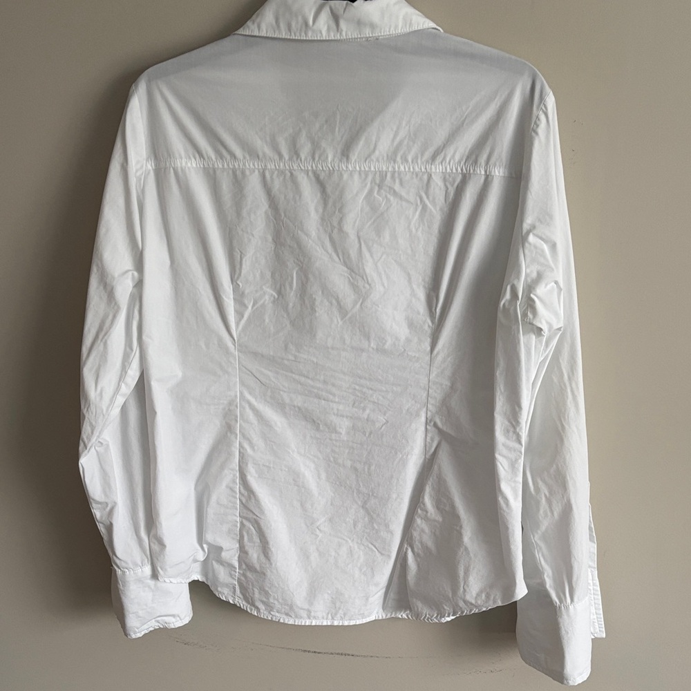 Classic White Button-Down Blouse - Women's - Picture 4 of 6